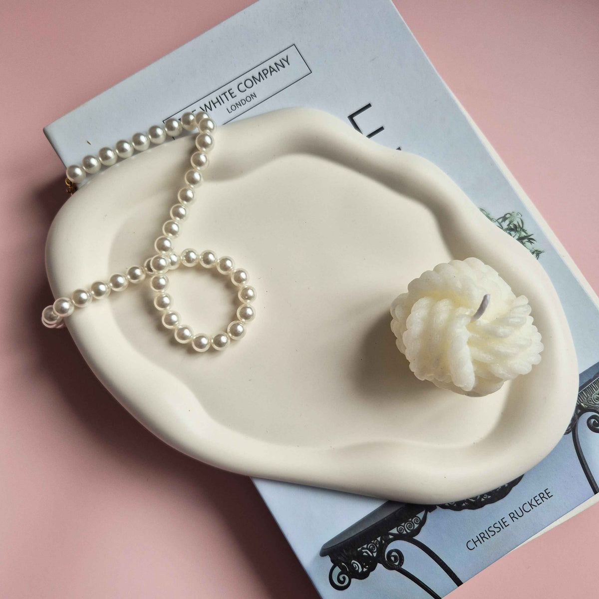 Wavy cloud decorative tray, irregular white tray-0